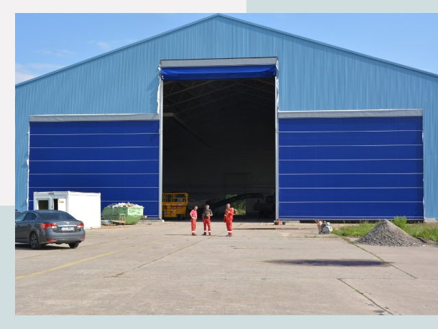 Ангарные ворота в Нефтекамск от СтальСтрой-Нтк по цене 616 руб.